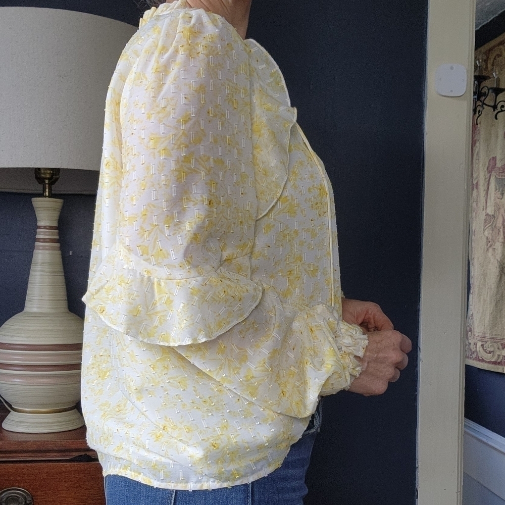 Blouse Pullover style Ruffle neckline Puff sleeves Yellow white gold RACHEL ZOE - Picture 5 of 16